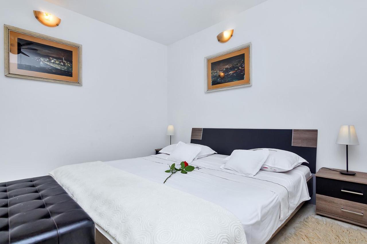 Villa Lory Makarska Bagian luar foto