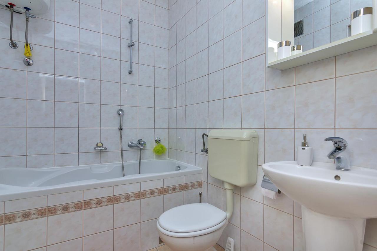 Villa Lory Makarska Bagian luar foto